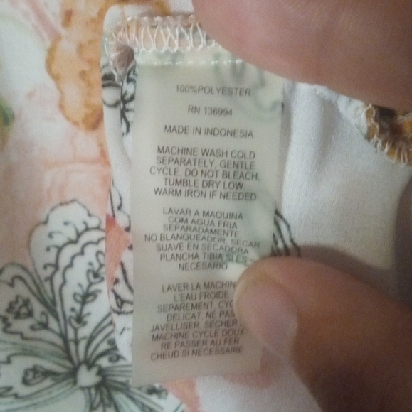 Anthropologie Sioni Sleeveless Floral Butterfly Print Split V Neck Blouse Large - Picture 8 of 8